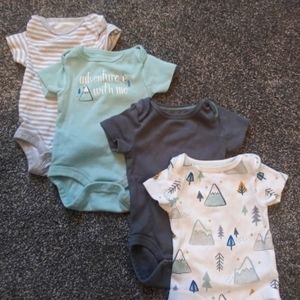 Baby Boys' 4pk Adventure Short Sleeve Bodysuit - Cloud Island White/Aqua/Gray